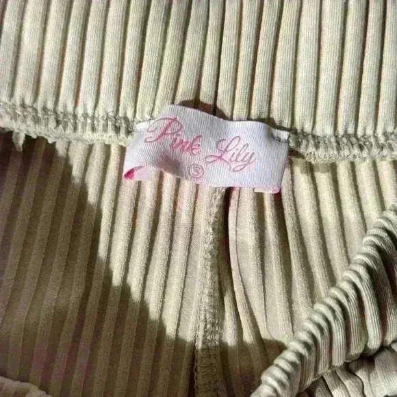 Pink Lily tan flare knit pants women’s size small - Picture 3 of 4